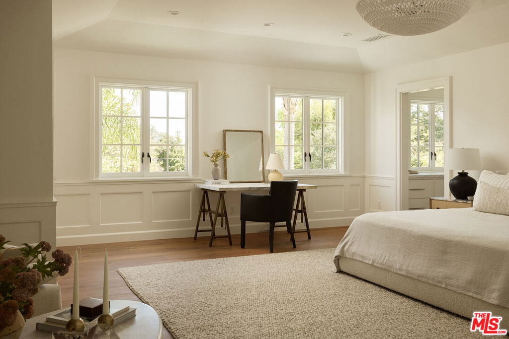 Residential for sale at 31 Oakmont Drive, Los Angeles CA featuring 6 beds and 7 baths