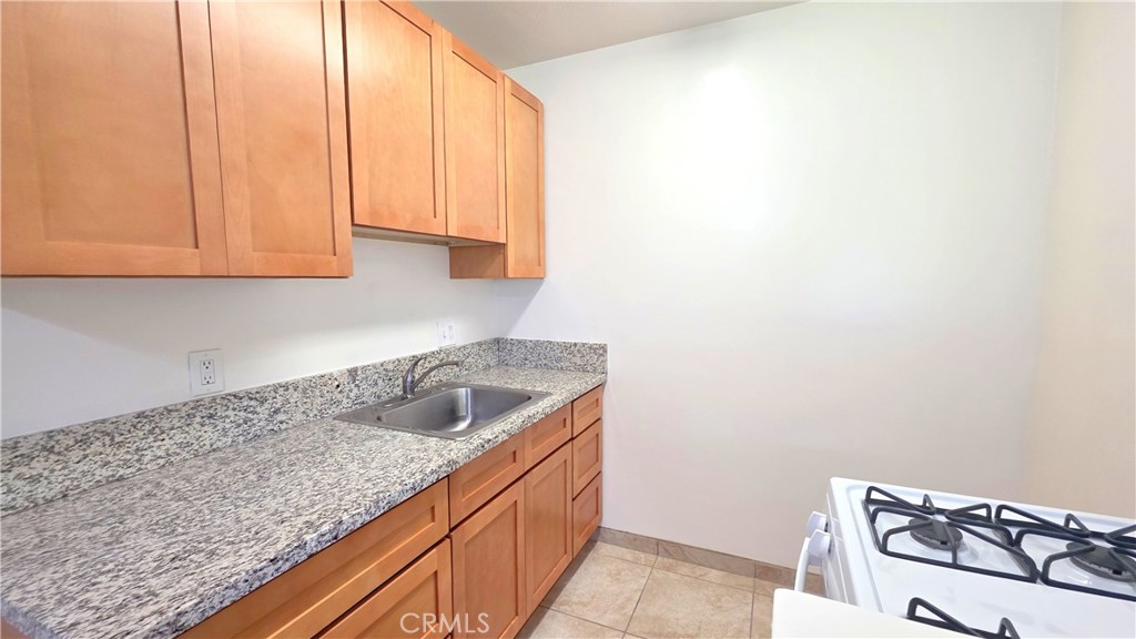 Residential Lease for rent at 2334 E Santa Fe Avenue 2, Fullerton CA featuring 1 bed and 1 bath