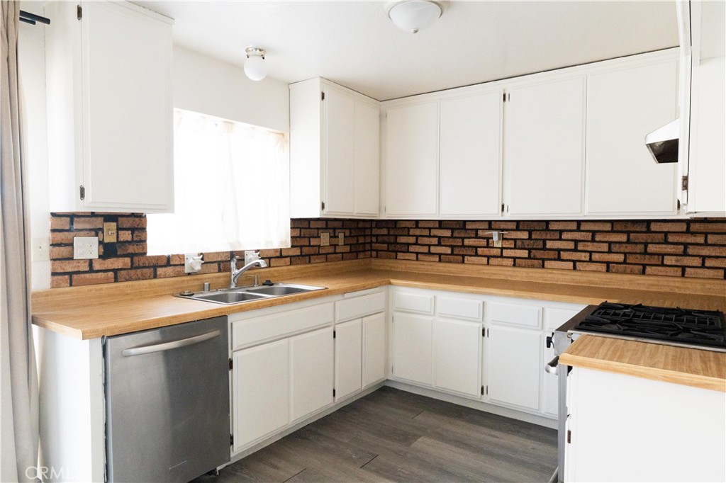Residential Lease for rent at 8936 Gallatin Rd, Pico Rivera CA featuring 3 beds and 2 baths
