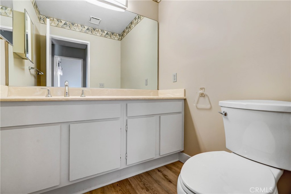 Residential Lease for rent at 39856 Narcissus, Palm Desert CA featuring 1 bed and 2 baths