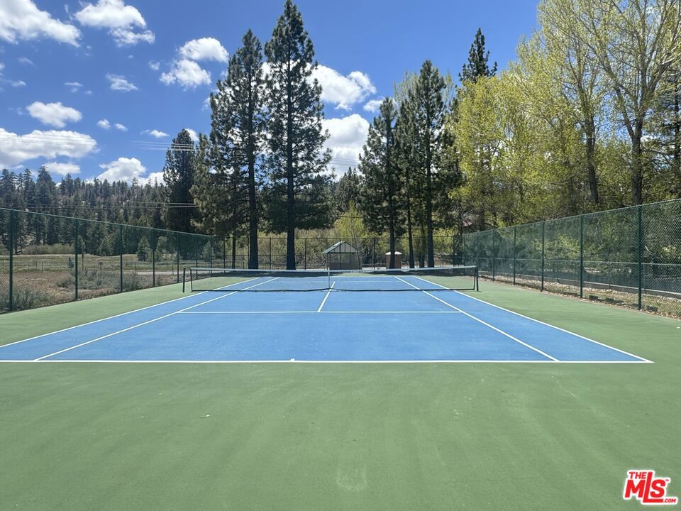 Residential Lease for rent at 767 Cienega Road A, Big Bear CA featuring 3 beds and 2 baths