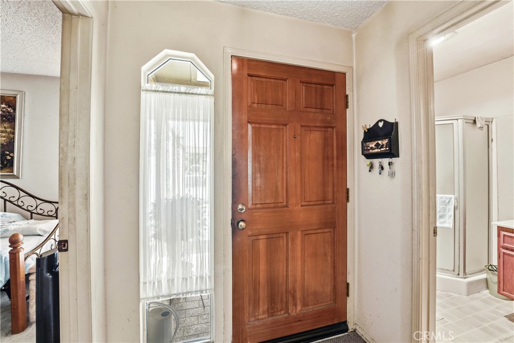 Residential for sale at 23331 Caminito Los Pocitos #115, Laguna Hills CA featuring 3 beds and 2 baths