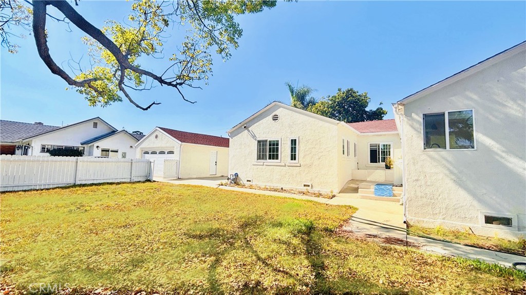 Residential Lease for rent at 207 S El Molino, Alhambra CA featuring 3 beds and 2 baths