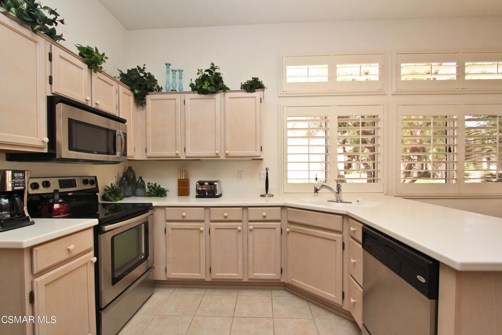 Residential Lease for rent at 78448 Desert Willow Drive, Palm Desert CA featuring 2 beds and 2 baths