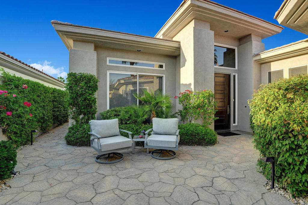 Residential Lease for rent at 210 Gold Canyon Drive, Palm Desert CA featuring 3 beds and 4 baths