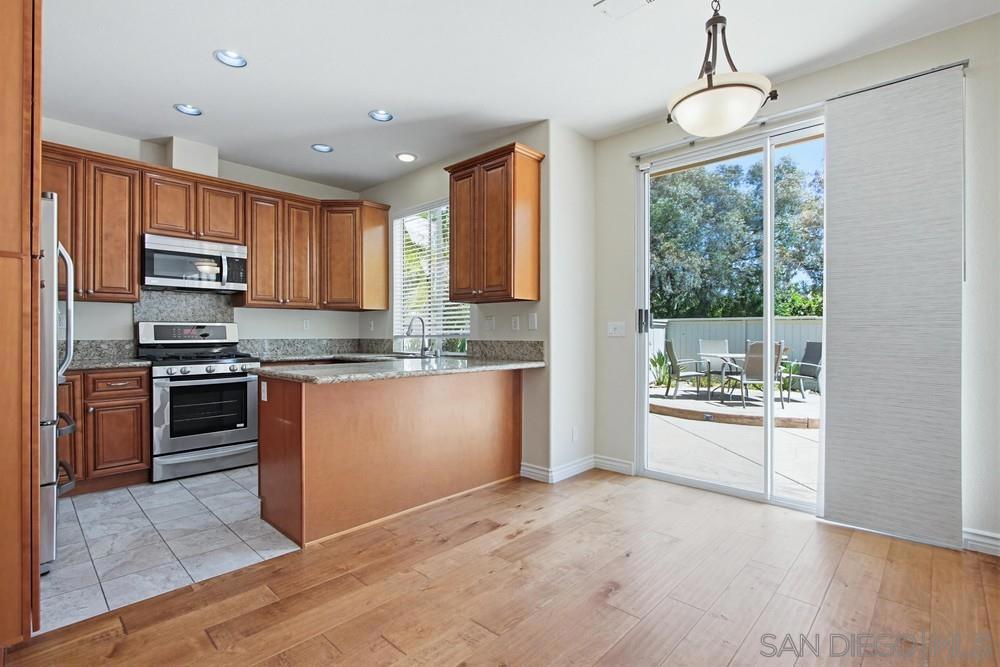 Residential Lease for rent at 10745 Ballystock, San Diego CA featuring 3 beds and 3 baths