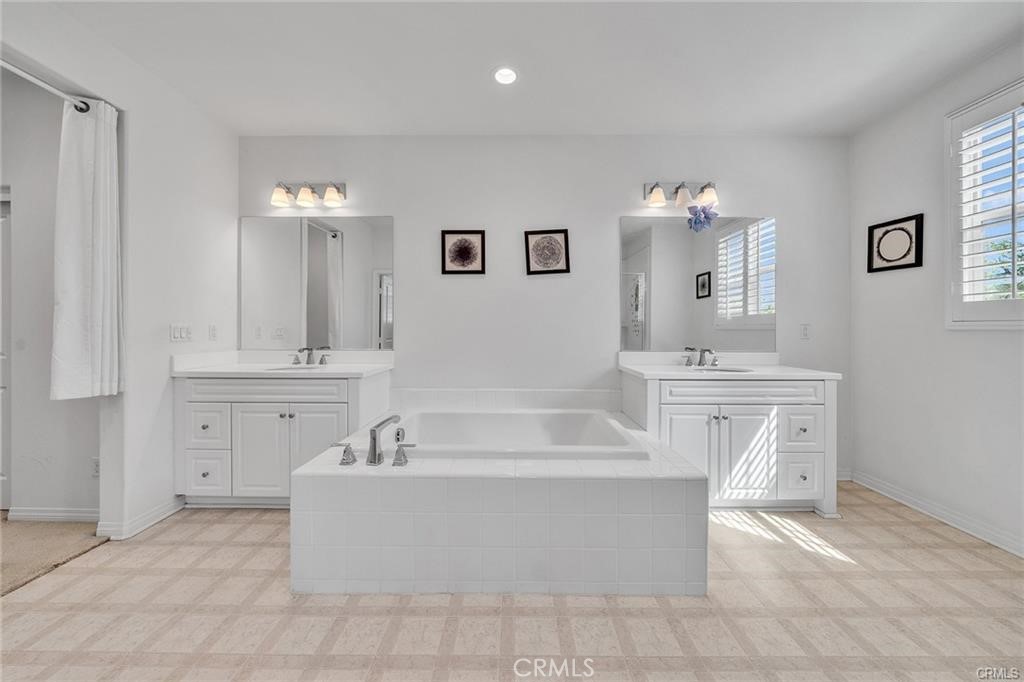 Residential Lease for rent at 3035 E Oak Knoll, Ontario CA featuring 4 beds and 4 baths