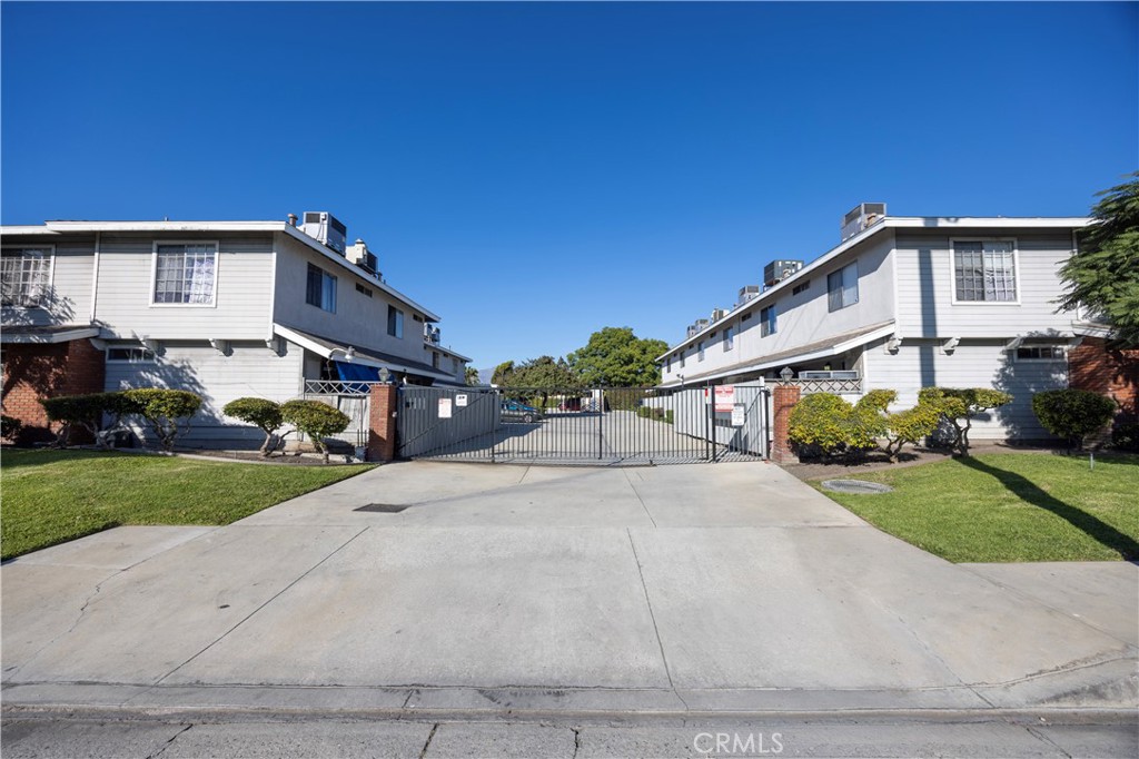 Residential Lease for rent at 9317 Ramona Boulevard B, Rosemead CA featuring 2 beds and 2 baths