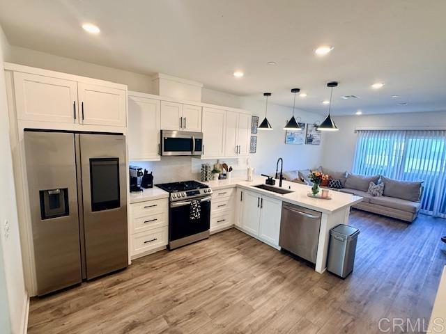 Residential Lease for rent at 2052 Vela Lane, San Diego, San Diego County CA featuring 3 beds and 3 baths