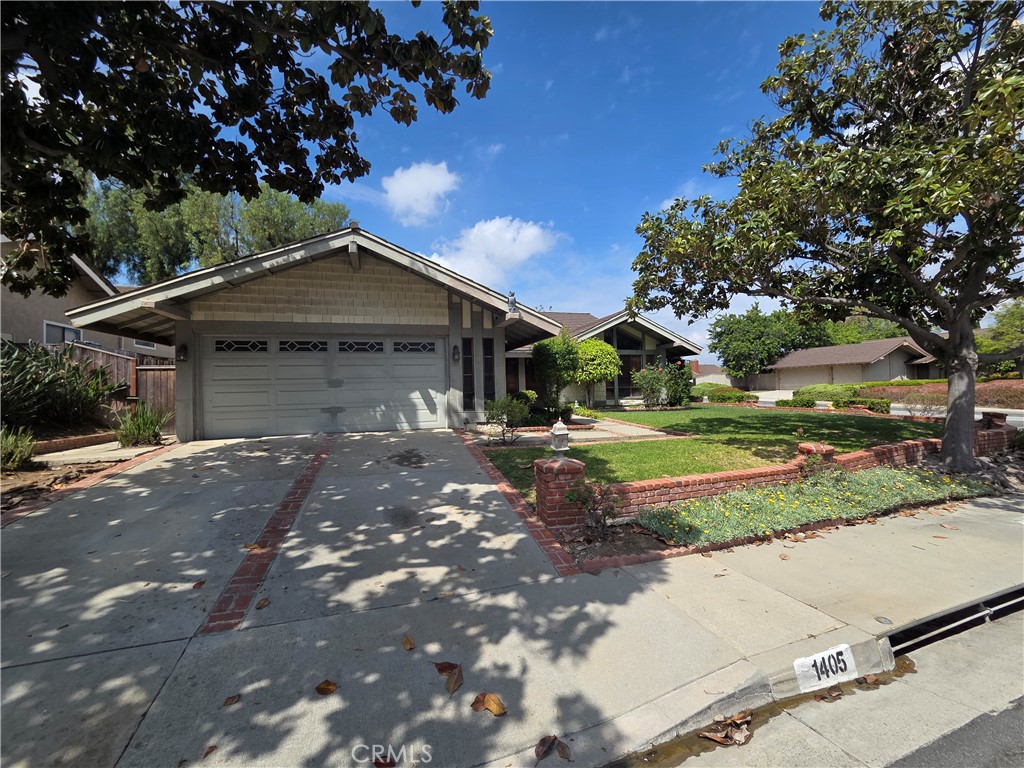 Residential Lease for rent at 1405 Paseo Manzana, San Dimas CA featuring 4 beds and 2 baths