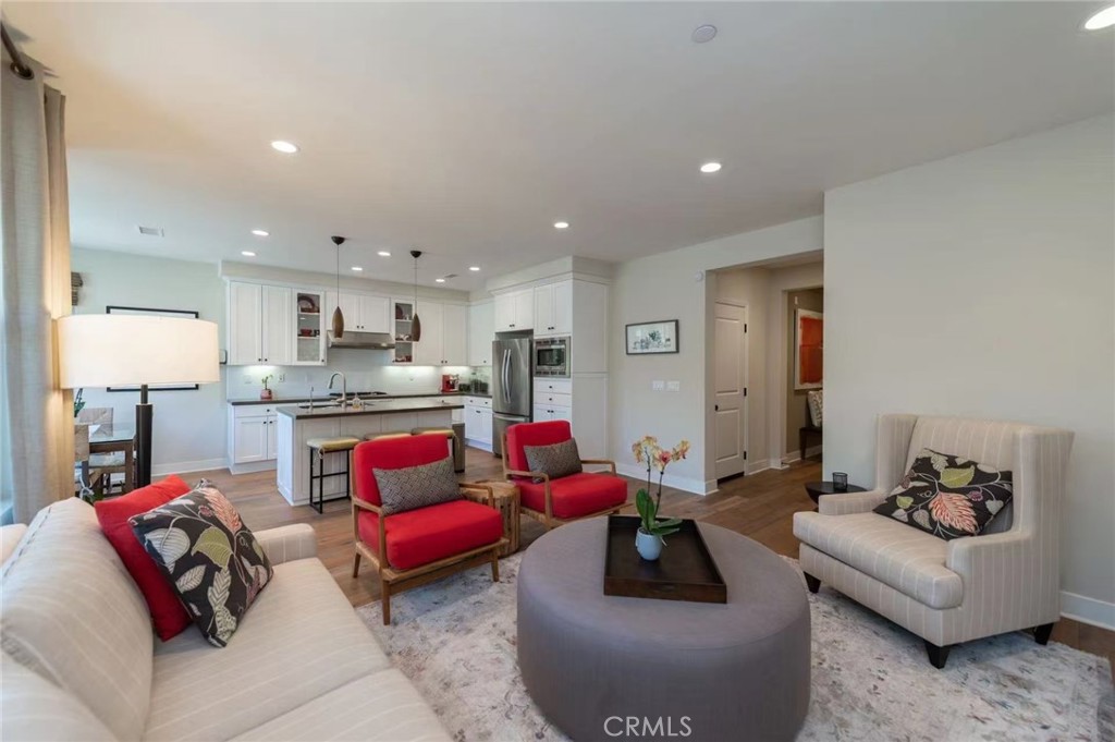 Residential Lease for rent at 150 Annuals, Irvine CA featuring 3 beds and 3 baths