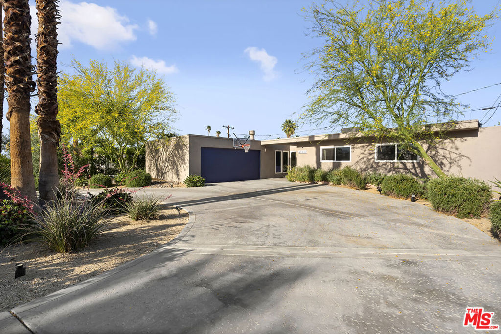Residential Lease for rent at 45900 Quailbrush Street, Palm Desert CA featuring 3 beds and 2 baths