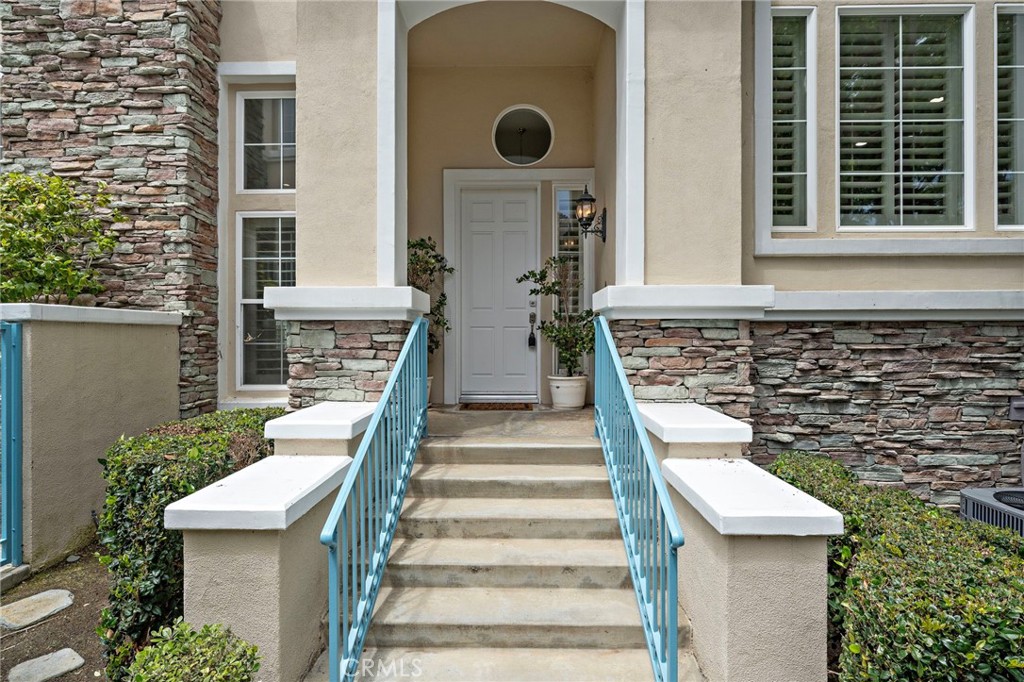 Residential for sale at 44 Chandon, Newport Coast CA featuring 3 beds and 3 baths