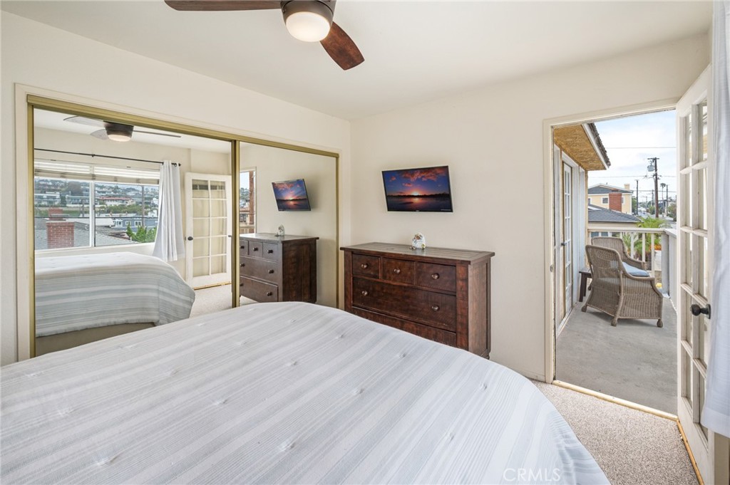 Residential Lease for rent at 358 28th B, Hermosa Beach CA featuring 1 bed and 2 baths