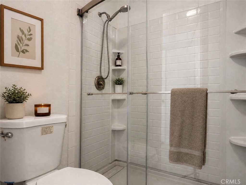 Residential Lease for rent at 9647 Spyglass, Desert Hot Springs CA featuring 1 bed and 1 bath