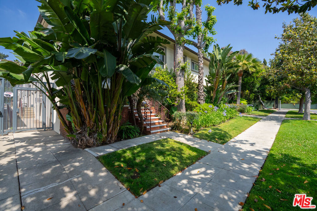 Residential Income for sale at 1633 N Laurel Avenue, Los Angeles, CA featuring 42 beds and 32 baths