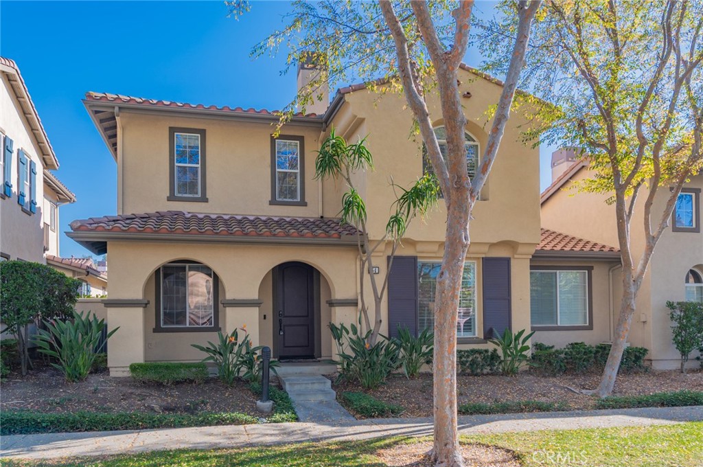 Residential Lease for rent at 54 Shadowplay, Irvine CA featuring 4 beds and 4 baths