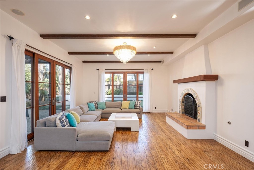 Residential Lease for rent at 3133 Via La Selva, Palos Verdes Estates CA featuring 3 beds and 4 baths
