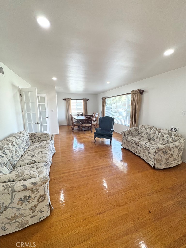 Residential Lease for rent at 1324 E Madison, Orange CA featuring 5 beds and 3 baths