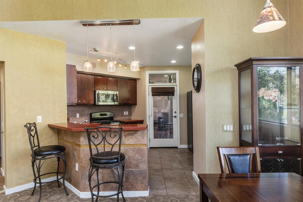 Residential Lease for rent at 780 E Palm Canyon Drive 202, Palm Springs CA featuring 2 beds and 2 baths
