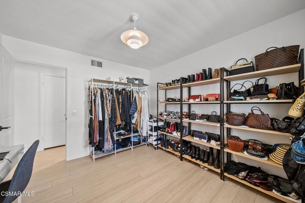 Residential Lease for rent at 3474 Farrell Circle, Newbury Park CA featuring 4 beds and 2 baths