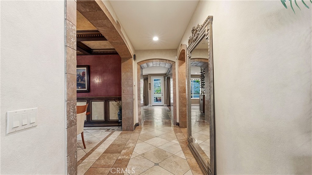 Active for sale at Burbank, CA, Burbank, CA CA and 6 baths