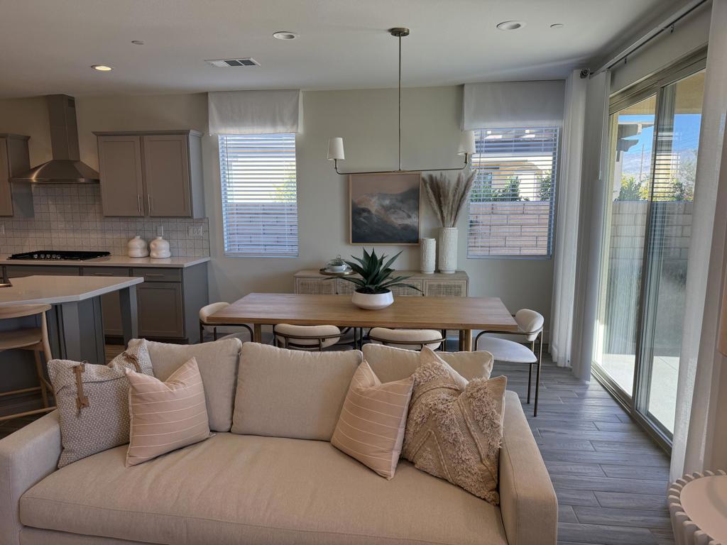 Residential Lease for rent at 39912 Felicita Parkway, Palm Desert CA featuring 2 beds and 2 baths