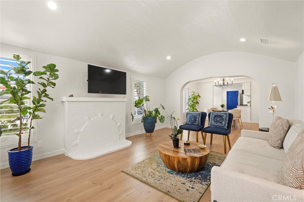 Residential for sale at 1425 W 79th, Los Angeles CA featuring 3 beds and 2 baths