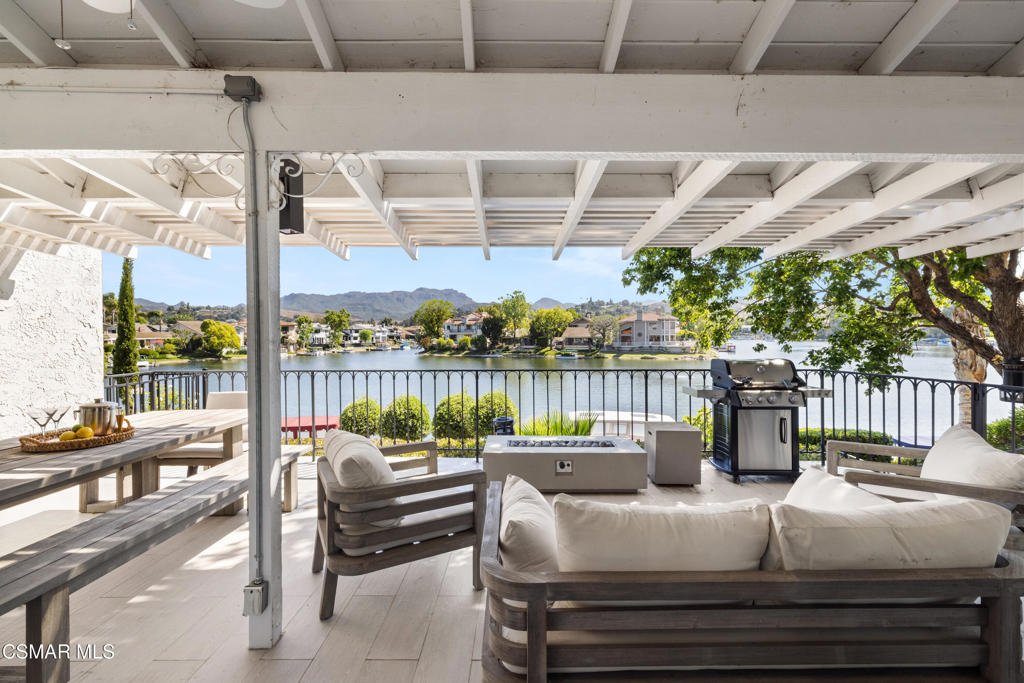 Residential Lease for rent at 2544 Northshore Lane, Westlake Village CA featuring 2 beds and 2 baths
