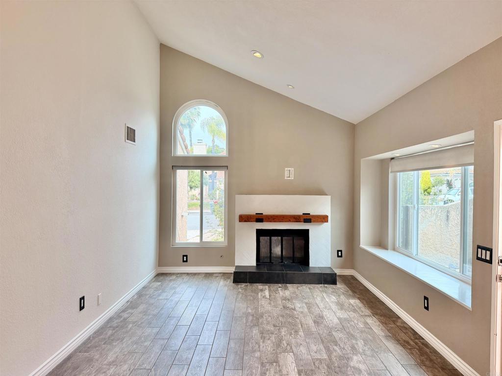 Residential Lease for rent at 2307 Fair Oak Court, Escondido CA featuring 4 beds and 3 baths