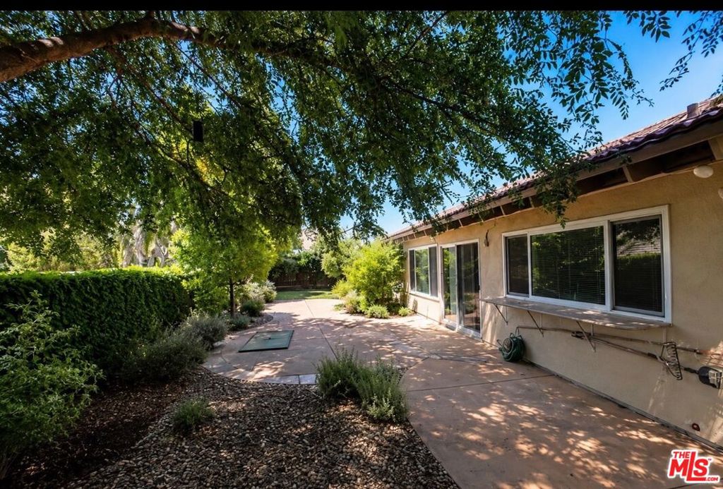 Residential Lease for rent at 3021 Black Hills Court, Thousand Oaks CA featuring 4 beds and 2 baths