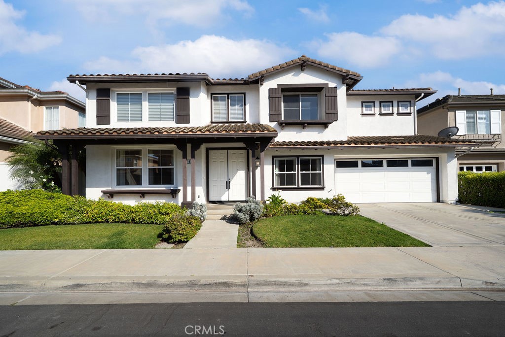Residential Lease for rent at 6 Petria, Irvine CA featuring 6 beds and 4 baths