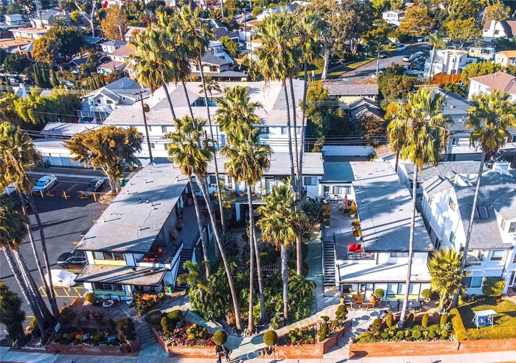 Residential Lease for rent at 250 Cliff Drive 9, Laguna Beach CA and 1 bath