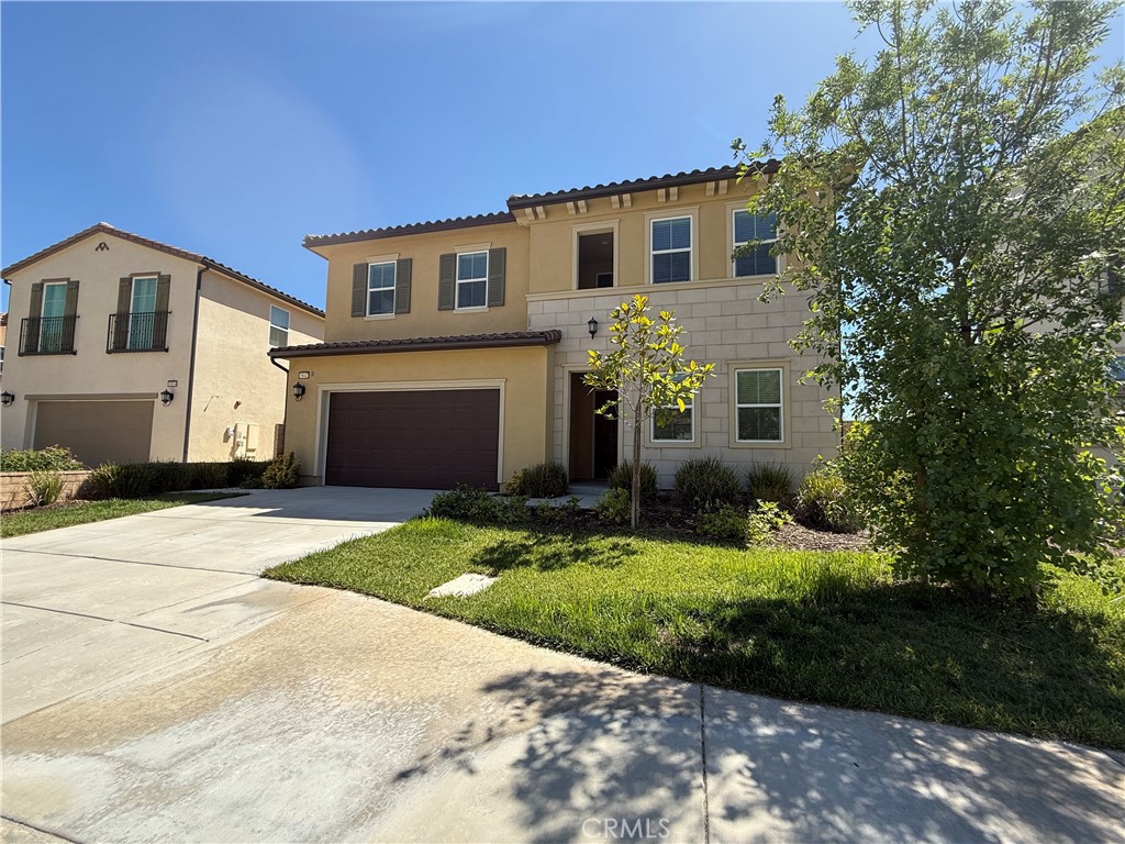 Residential Lease for rent at 19042 Martino Court, Canyon Country CA featuring 5 beds and 4 baths