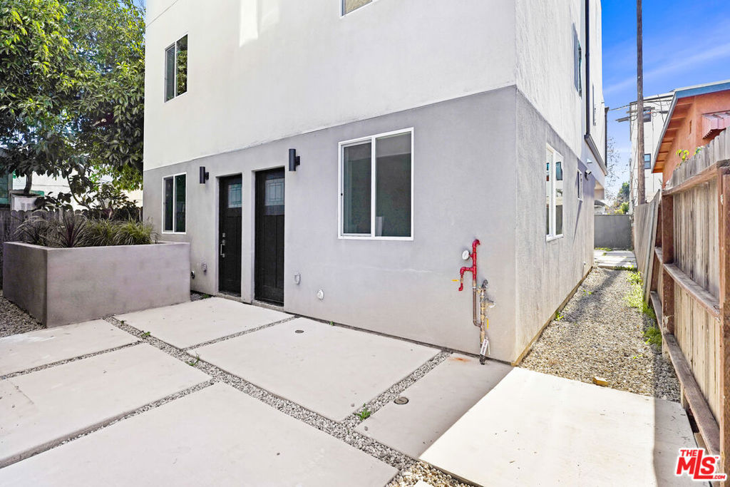 Residential Income for sale at 1200 W 38th Street, Los Angeles, CA featuring 12 beds and 15 baths