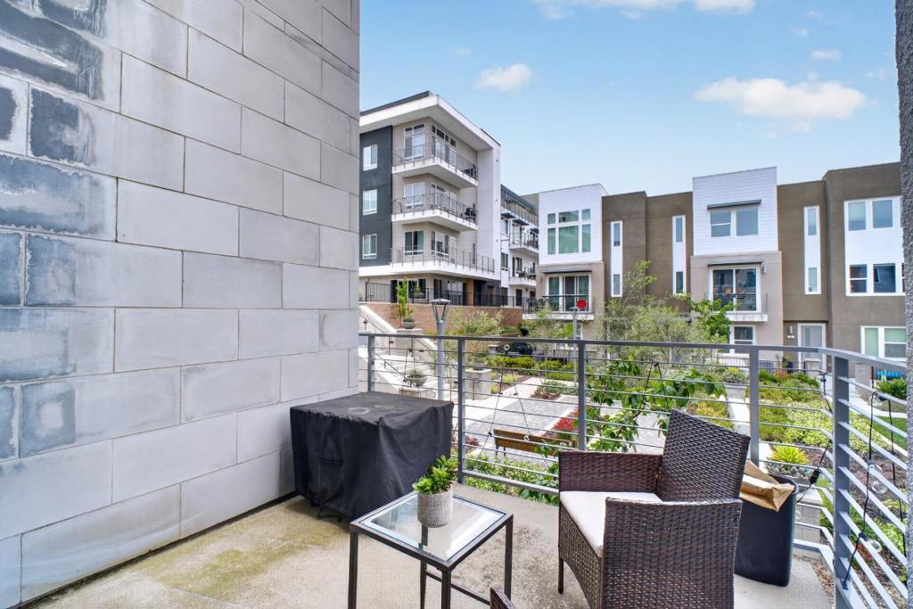 Residential for sale at 254 Agustin Narvaez 7, San Jose CA featuring 3 beds and 3 baths