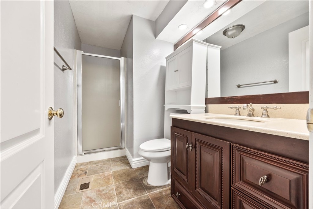 Residential Lease for rent at 1552 Club Drive, Pomona, Los Angeles County, CA featuring 3 beds and 2 baths