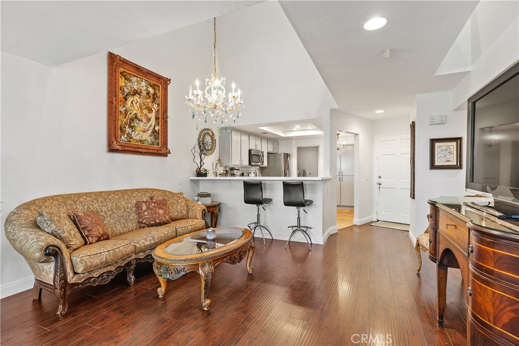 Residential Lease for rent at 26484 Verdugo, Mission Viejo CA featuring 2 beds and 3 baths