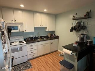 Residential Lease for rent at 1785 Orinda Court, Thousand Oaks CA featuring 3 beds and 2 baths