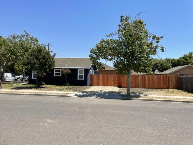 Residential Lease for rent at , King City, Monterey County CA featuring 2 beds and 1 bath