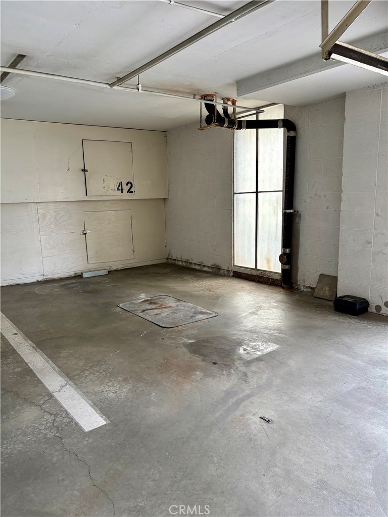 Residential Lease for rent at 545 Chestnut 203, Long Beach CA featuring 1 bed and 1 bath