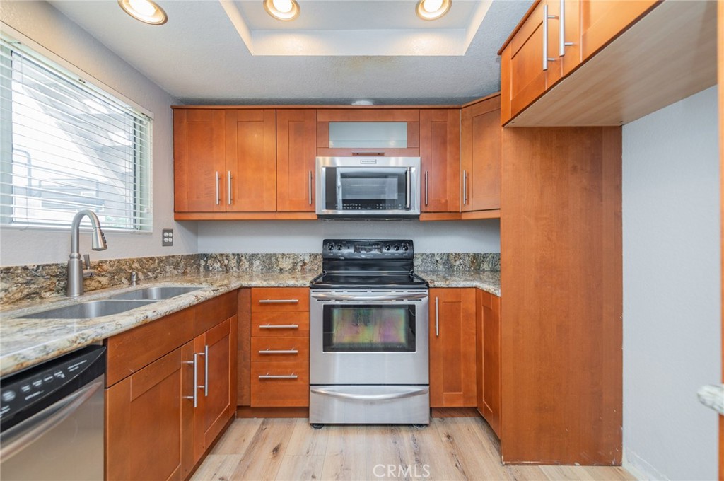 Residential Lease for rent at 21114 Cobalt, Mission Viejo CA featuring 2 beds and 2 baths