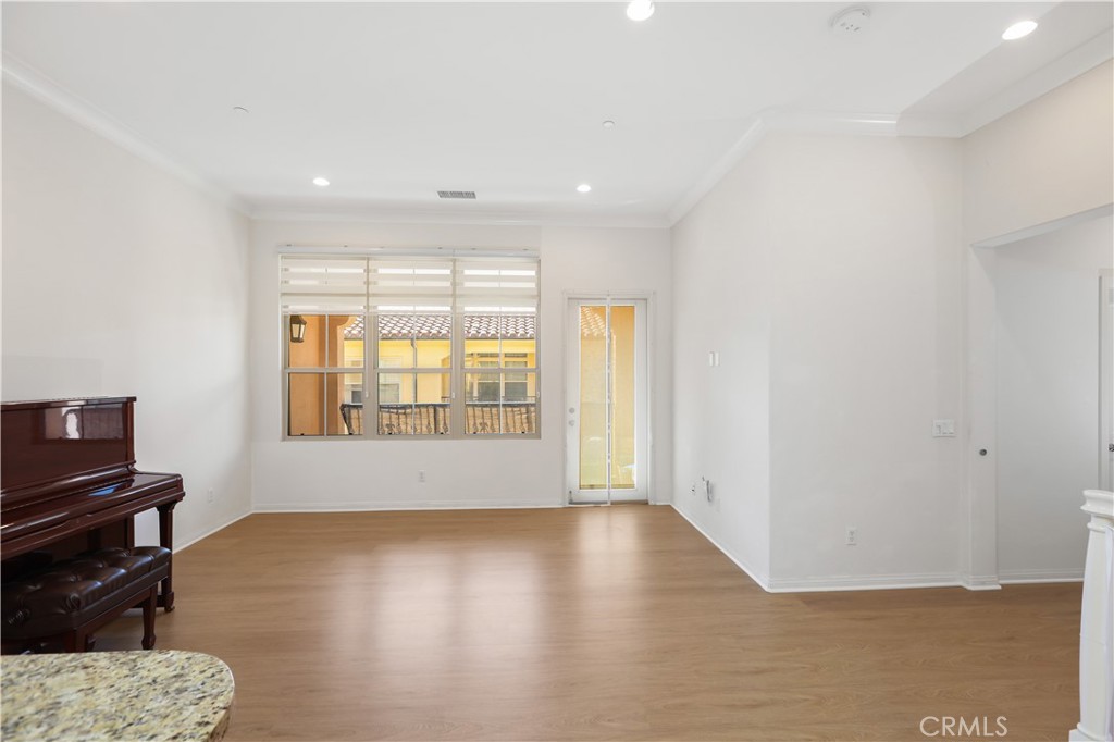 Residential Lease for rent at 42 Talisman, Irvine CA featuring 2 beds and 2 baths