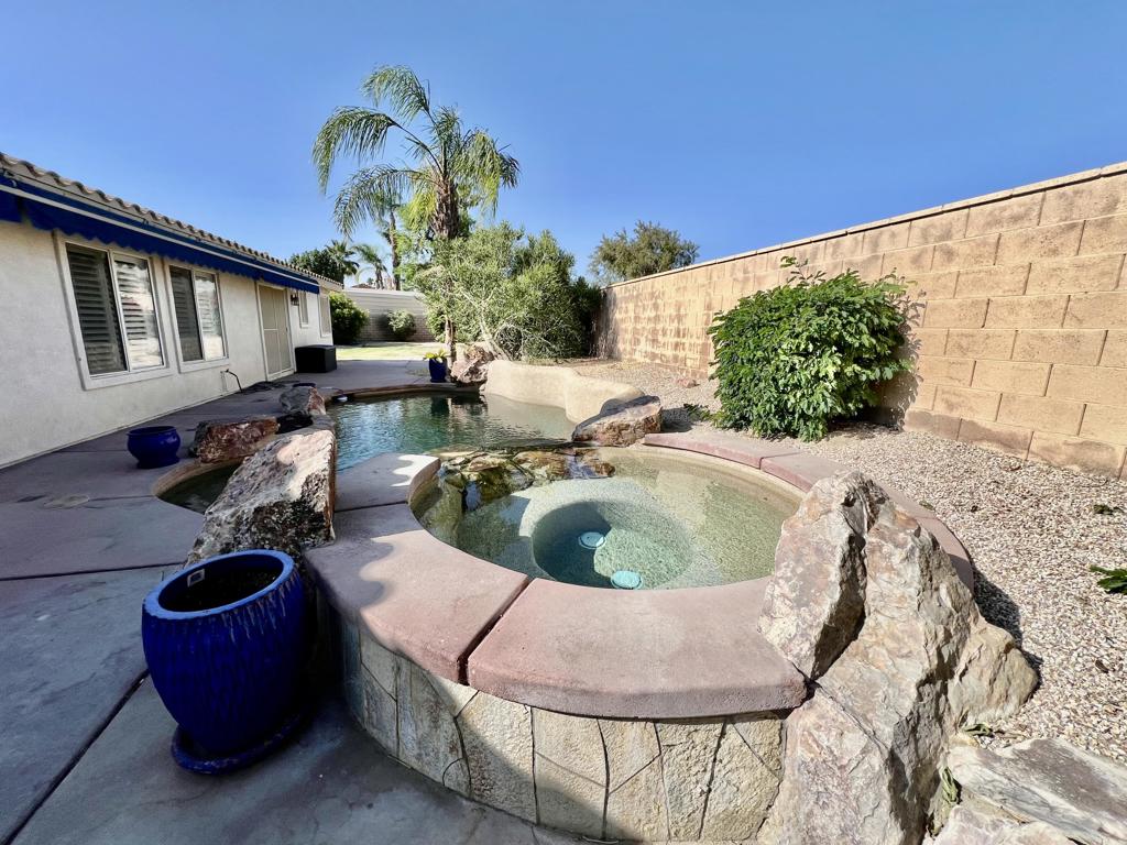 Residential Lease for rent at 78825 Zenith Way, La Quinta CA featuring 3 beds and 2 baths