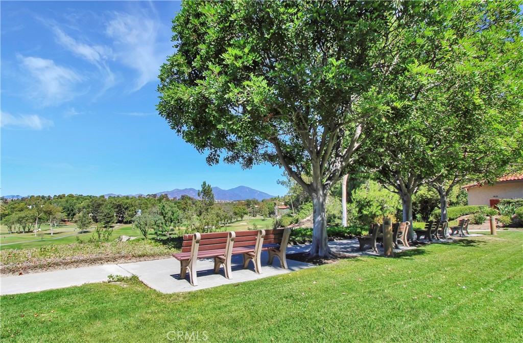 Residential Lease for rent at 28052 Via Chocano, Mission Viejo CA featuring 2 beds and 2 baths