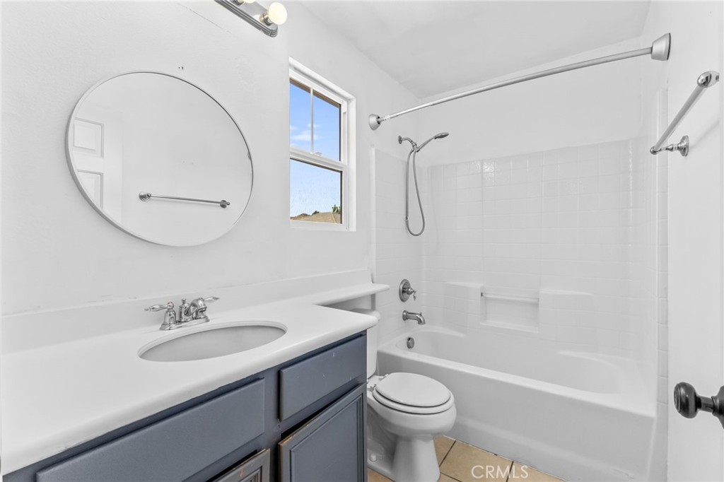 Residential Lease for rent at 28403 Ravenna, Murrieta CA featuring 3 beds and 3 baths