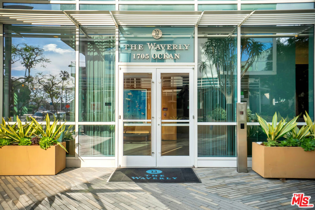 Residential Lease for rent at 1705 Ocean Ave 508, Santa Monica CA featuring 2 beds and 2 baths