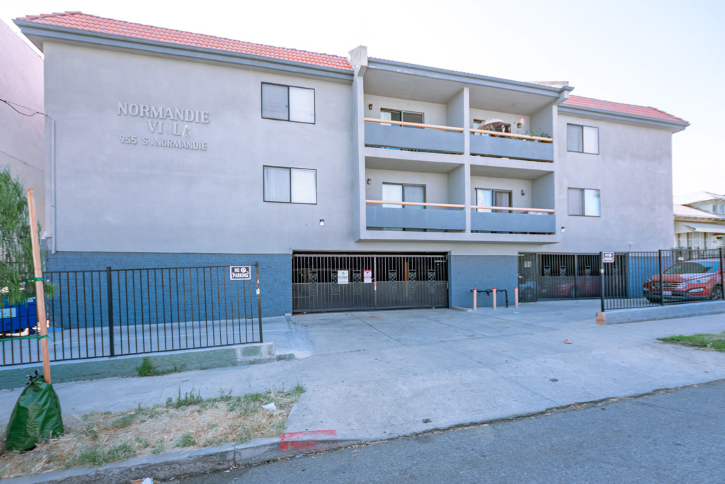 Residential Income for sale at 955 S Normandie Avenue, Los Angeles CA featuring 26 beds and 22 baths