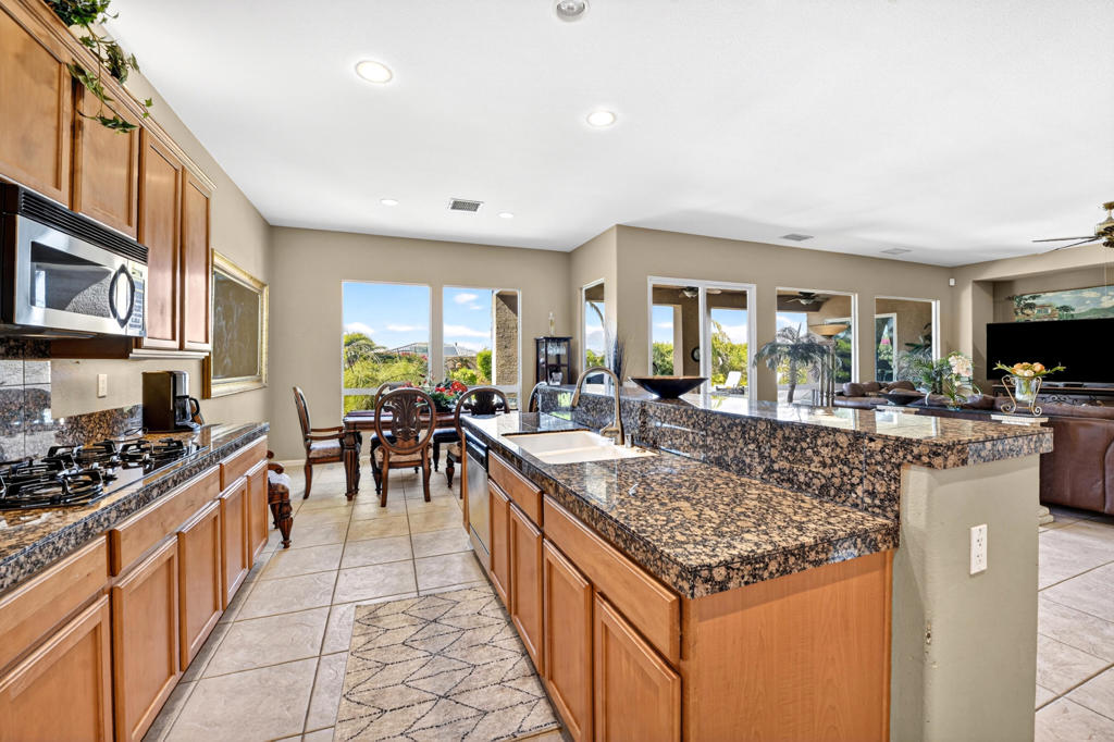 Residential Lease for rent at 74068 Jeri Lane, Palm Desert CA featuring 3 beds and 3 baths