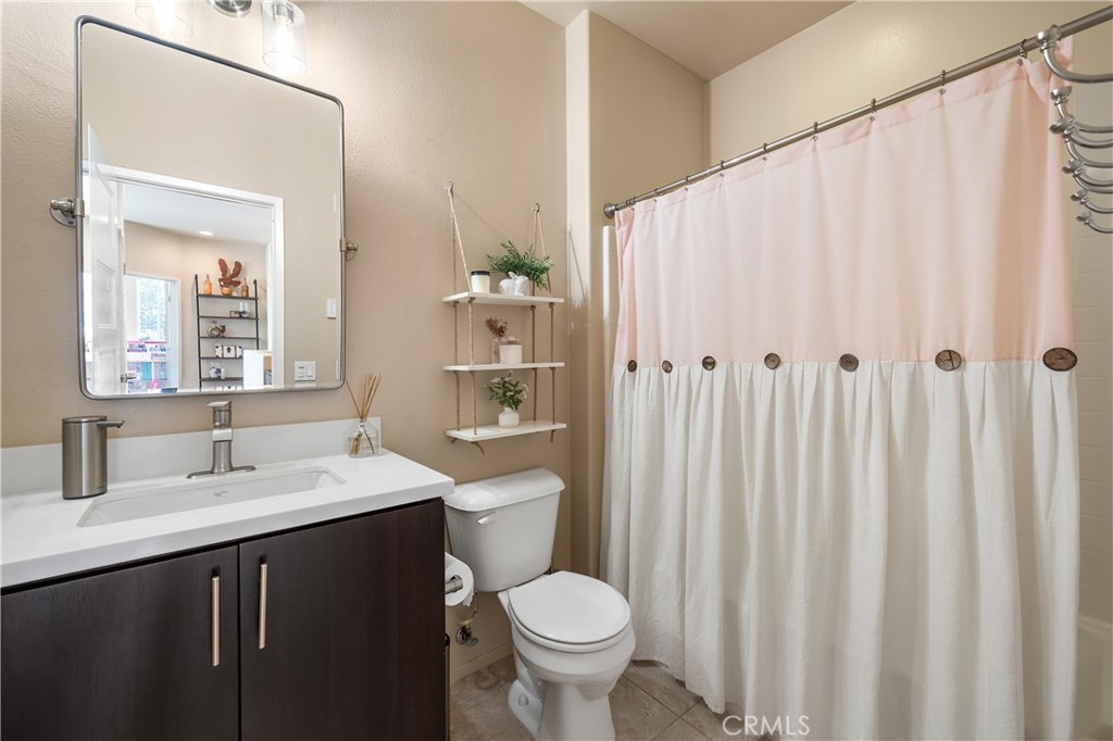 Residential Lease for rent at 43081 Avenida Amistad, Temecula CA featuring 3 beds and 3 baths